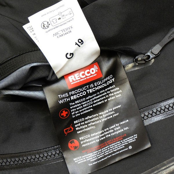 2025年モデル　GORE-TEX ALPHA SV JACKET M　ゴアテックス マウンテンパーカー　ジャケット　ブルゾン　X000009899