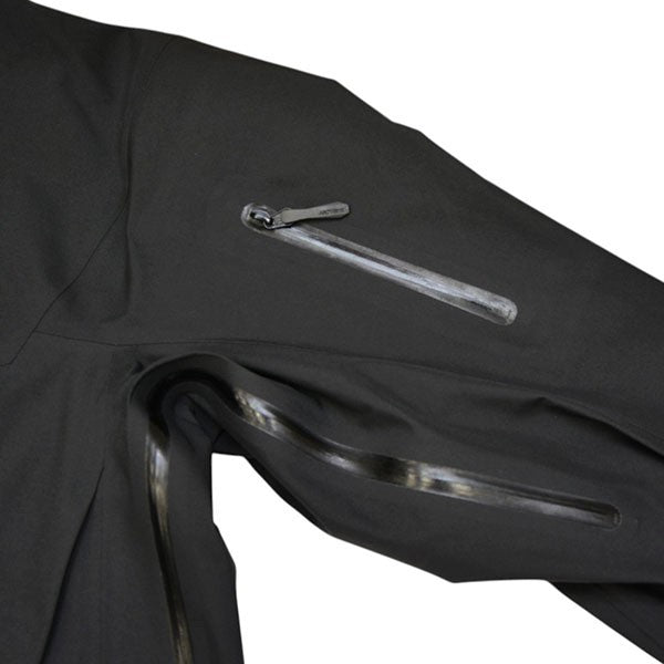 2025年モデル　GORE-TEX ALPHA SV JACKET M　ゴアテックス マウンテンパーカー　ジャケット　ブルゾン　X000009899