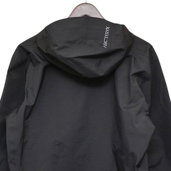2025年モデル　GORE-TEX BETA JACKET　ゴアテックス マウンテンパーカー　ジャケット　ブルゾン　X0000010513