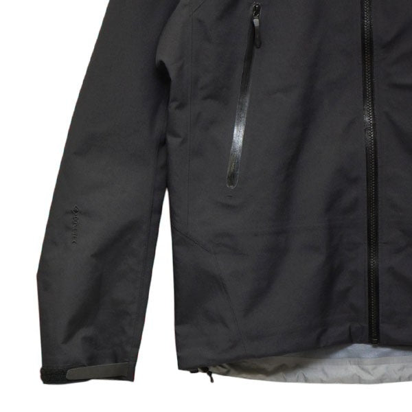 2025年モデル　GORE-TEX BETA JACKET　ゴアテックス マウンテンパーカー　ジャケット　ブルゾン　X0000010513