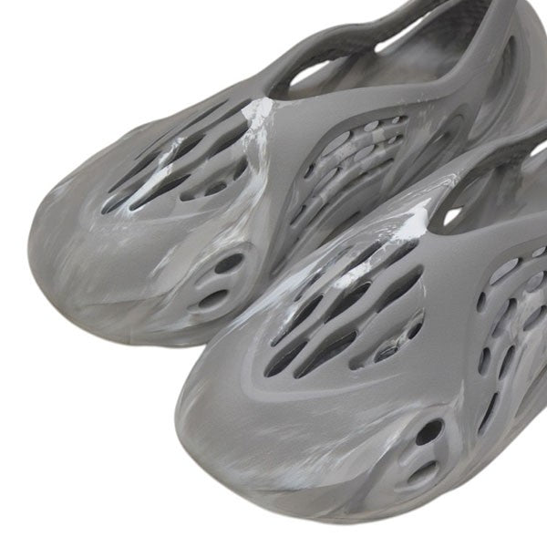 Foam Runner　サンダル