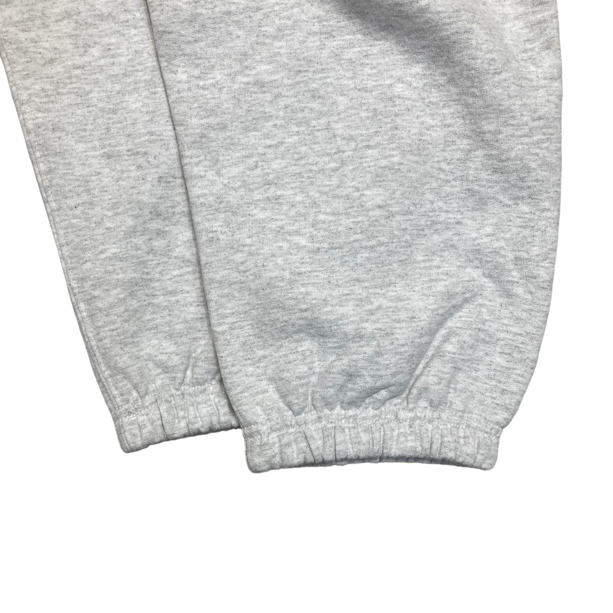 Supreme(シュプリーム) 24SSSmall Box Sweatpantスウェットパンツ グレー サイズ S｜【公式】カインドオルオンライン  ブランド古着・中古通販【kindal】