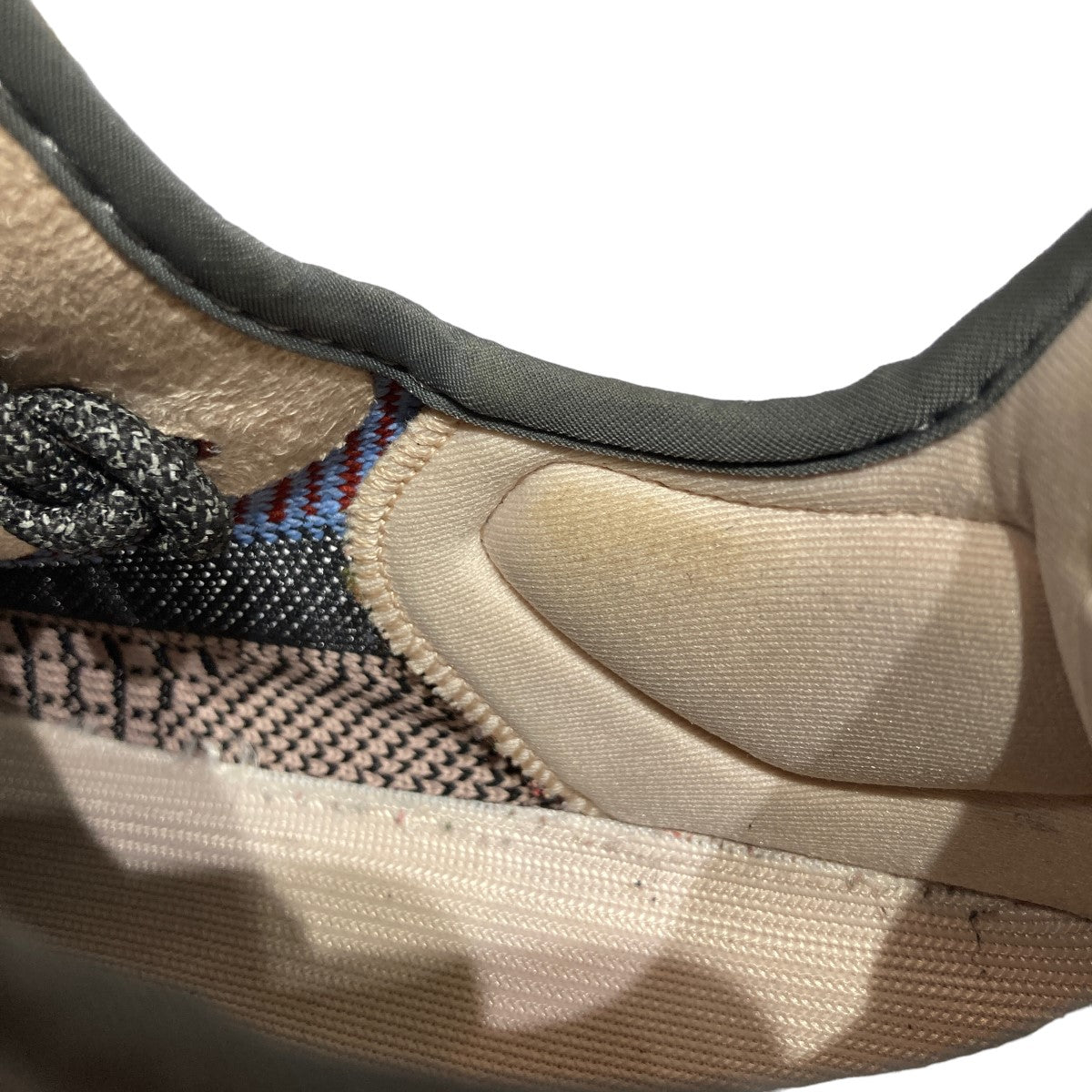 adidas Originals by KANYE WEST(アディダスオリジナルスバイ