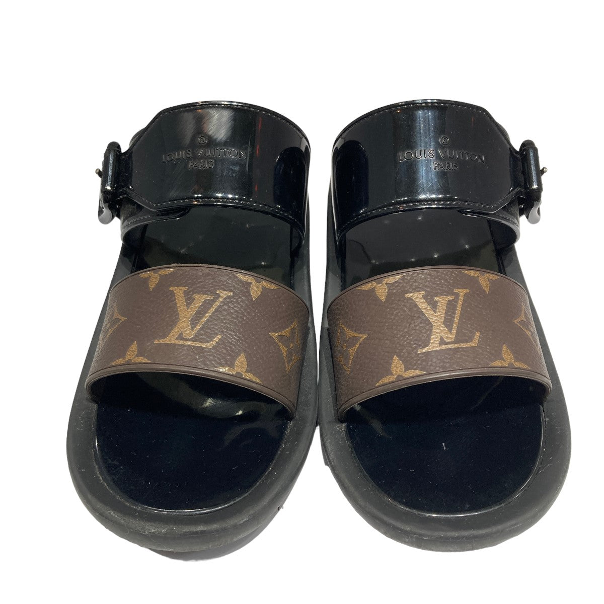 LOUIS VUITTON(ルイヴィトン) サンバス ライン モノグラム ラバー ダブルベルト サンダル1A66WY 1A66WY ブラック サイズ  36(22.5cm)｜【公式】カインドオルオンライン ブランド古着・中古通販【kindal】