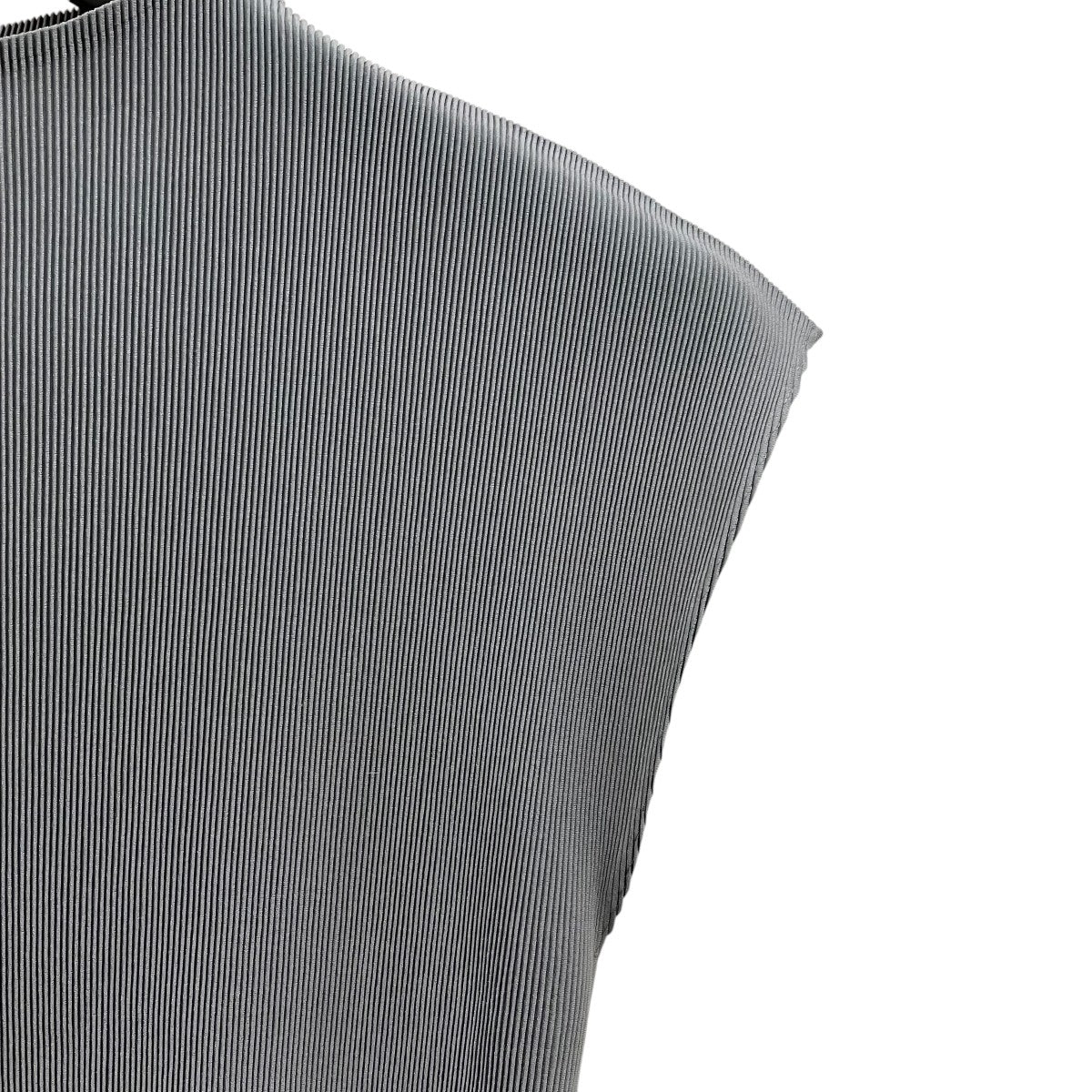 PLEATS PLEASE(プリーツプリーズ) ノースリーブカットソーPP31 PLEATS PLEASE(プリーツプリーズ) ノースリーブカットソーPP31
