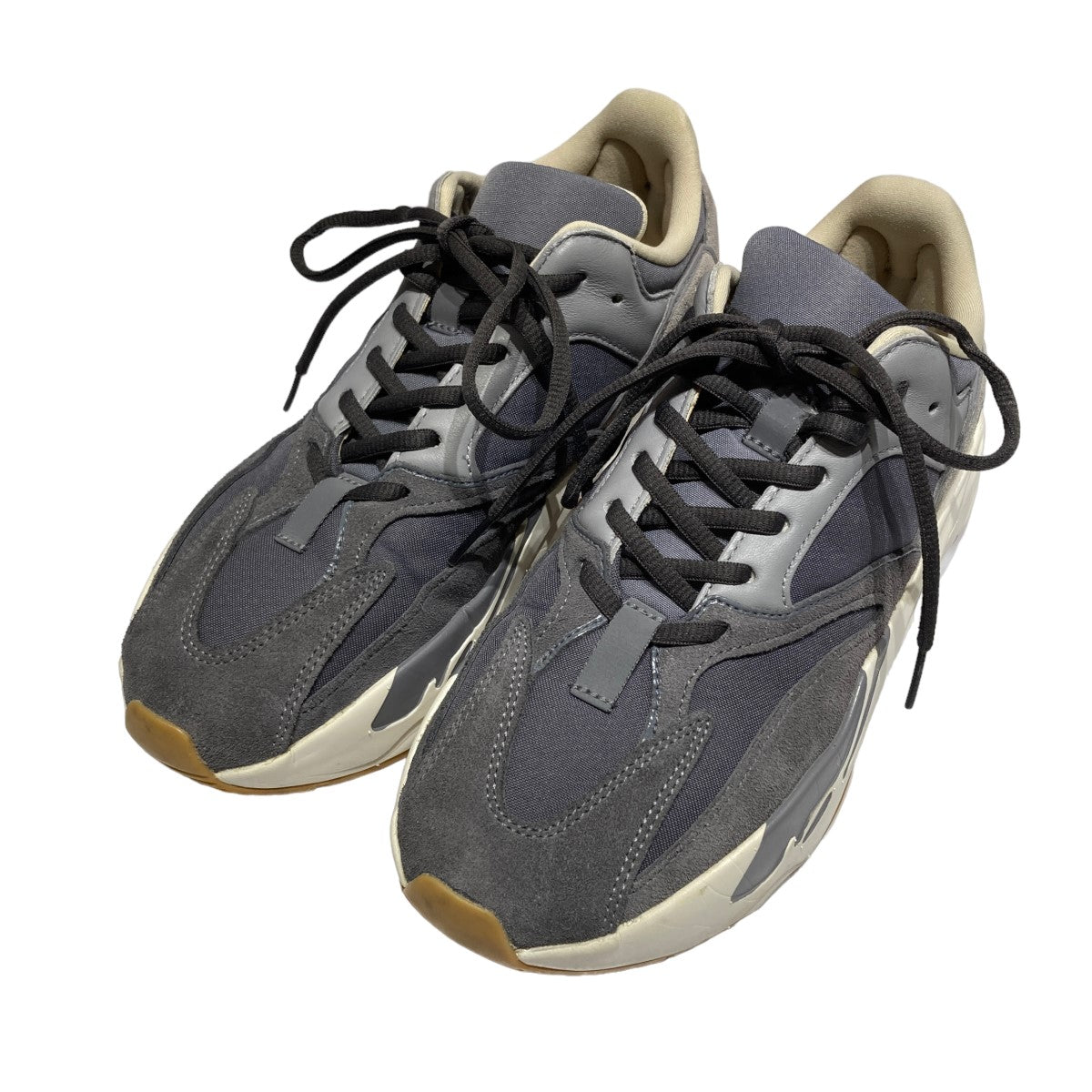 adidas(アディダス) Yeezy Boost 700 Magnetイージーブースト700 スニーカーFV9922 FV9922 グレー サイズ  26.5cm｜【公式】カインドオルオンライン ブランド古着・中古通販【kindal】