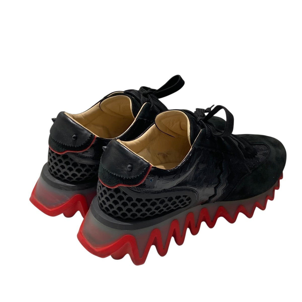 専用。新品未使用ルブタンのスニーカー Christian Louboutin(クリスチャンルブタン) スタッズスニーカー