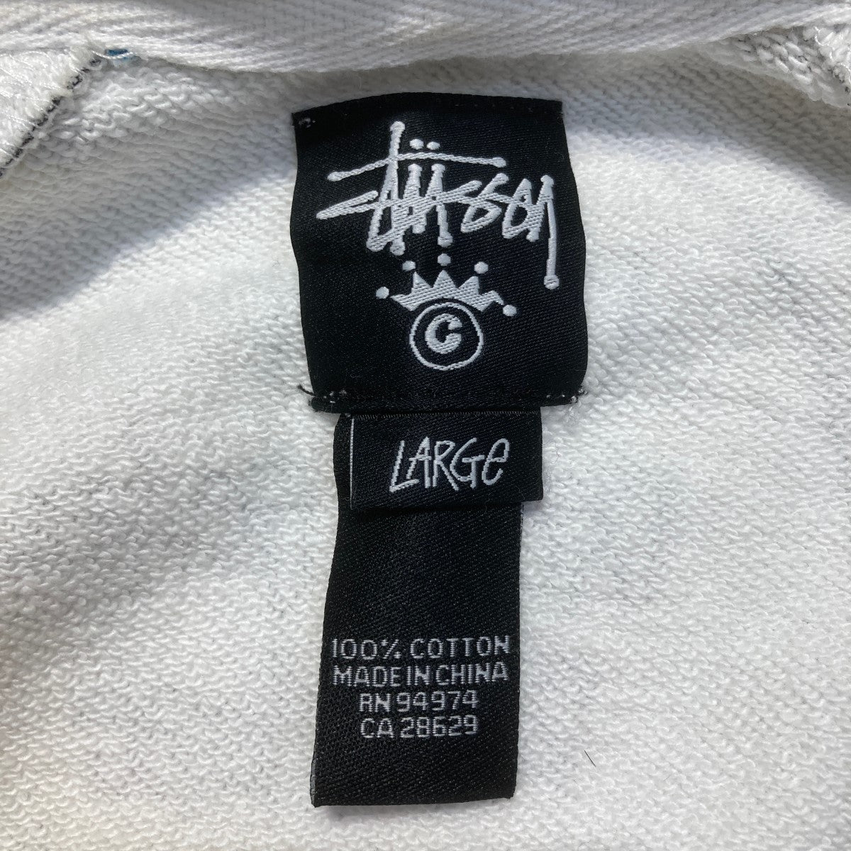 stussy(ステューシー) 総柄ジップパーカー ホワイト サイズ L｜【公式】カインドオルオンライン ブランド古着・中古通販【kindal】