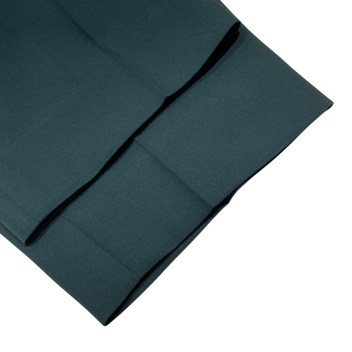 美品　CULLNIクルニ　ベルト付き　タックパンツ　テーパード　21ss CULLNI(クルニ) テーパードパンツ21-SS-026 21-SS-026 グリーン