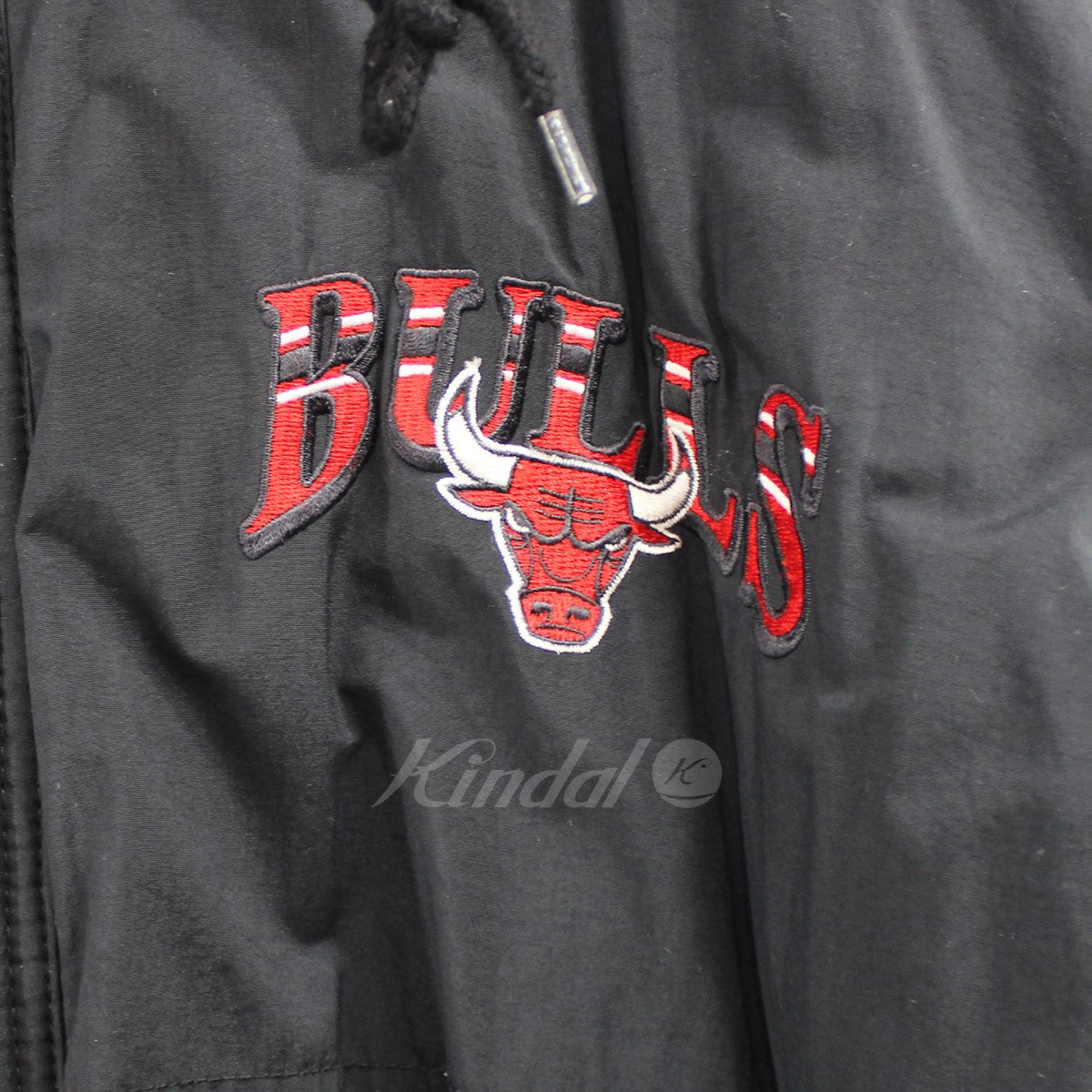 STARTER(スターター) NBA CHICAGO BULLS ロゴ パファージャケット 