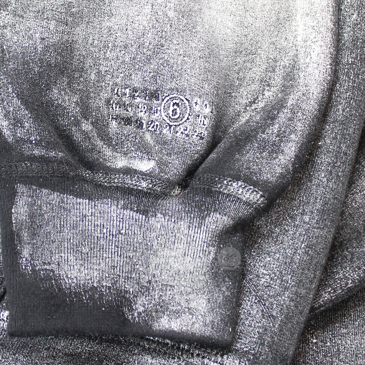 SUPREME × MM6 Maison Margiela 24SS MM6 Foil Box Logo Hooded Sweatshirt パーカー  ブラック(シルバー調) サイズ 14｜【公式】カインドオルオンライン ブランド古着・中古通販【kindal】