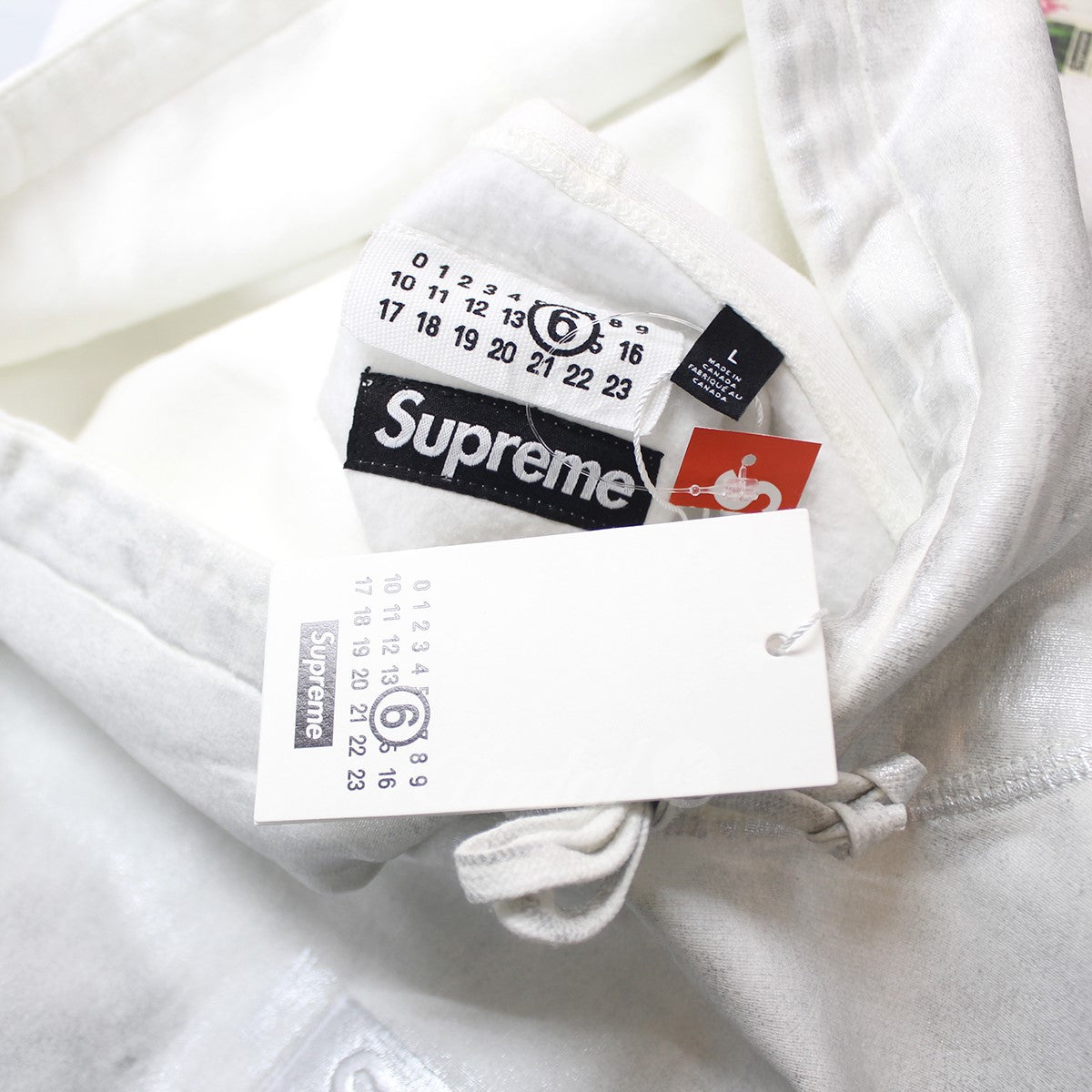 Supreme × MM6 Maison Margiela(シュプリーム × エムエムシックス メゾン マルジェラ) 24SS MM6 Foil BOX Logo Hooded Sweatshirt パーカー サイズ:L メンズ スウェット・パーカー 中古・古着