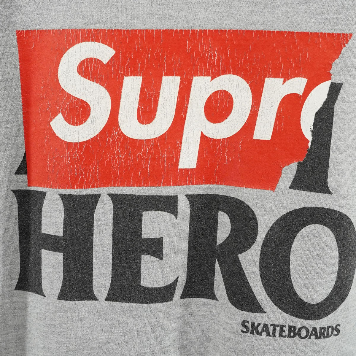 Supreme×ANTI HERO 14SS ANTI HERO Zip Up Sweashirt コラボ ロゴ ジップ パーカー グレー サイズ  M｜【公式】カインドオルオンライン ブランド古着・中古通販【kindal】