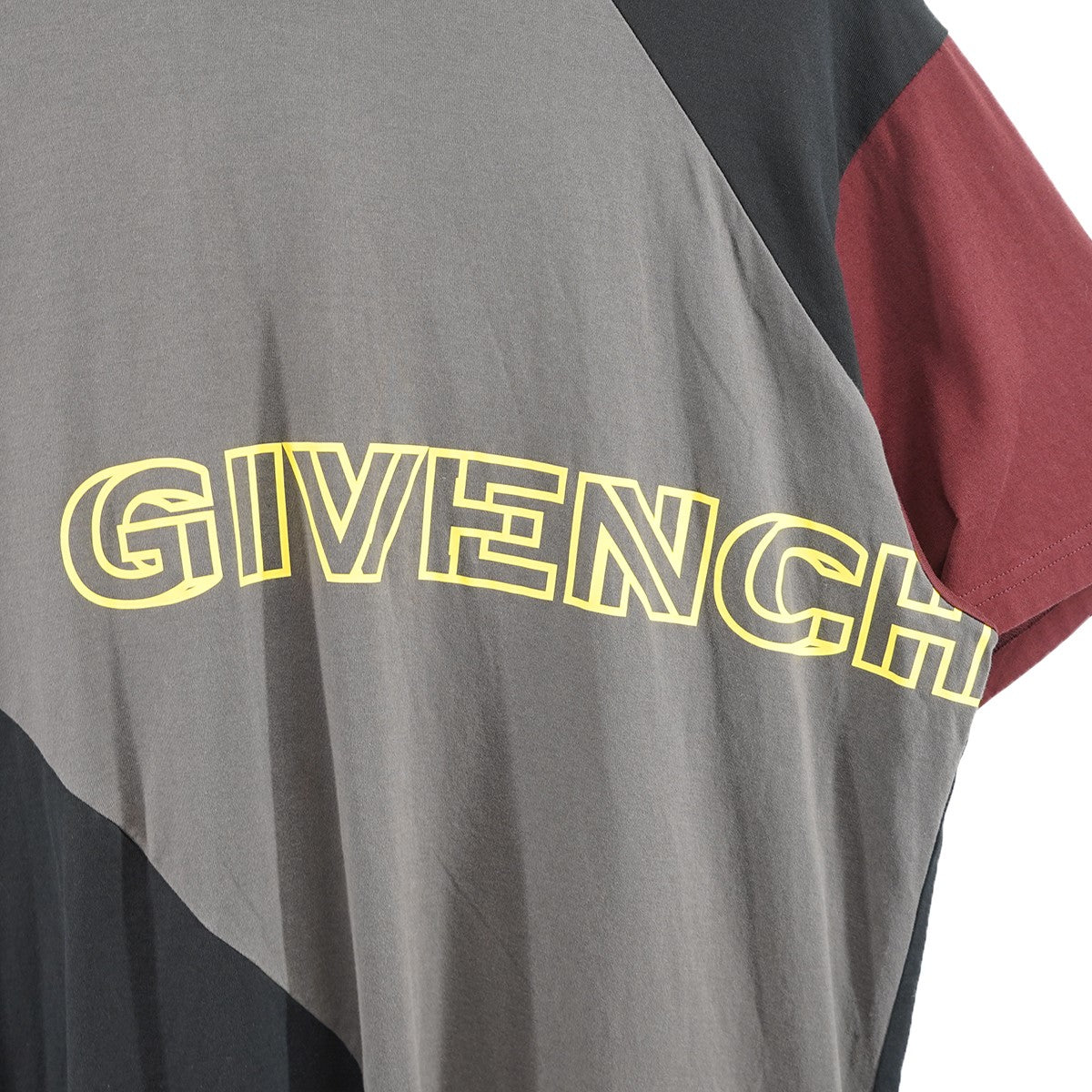 希少【GIVENCHY】グラフィックTシャツマルチカラー T（GIVENCHY／ファッション）（色：マルチカラー）のおすすめ