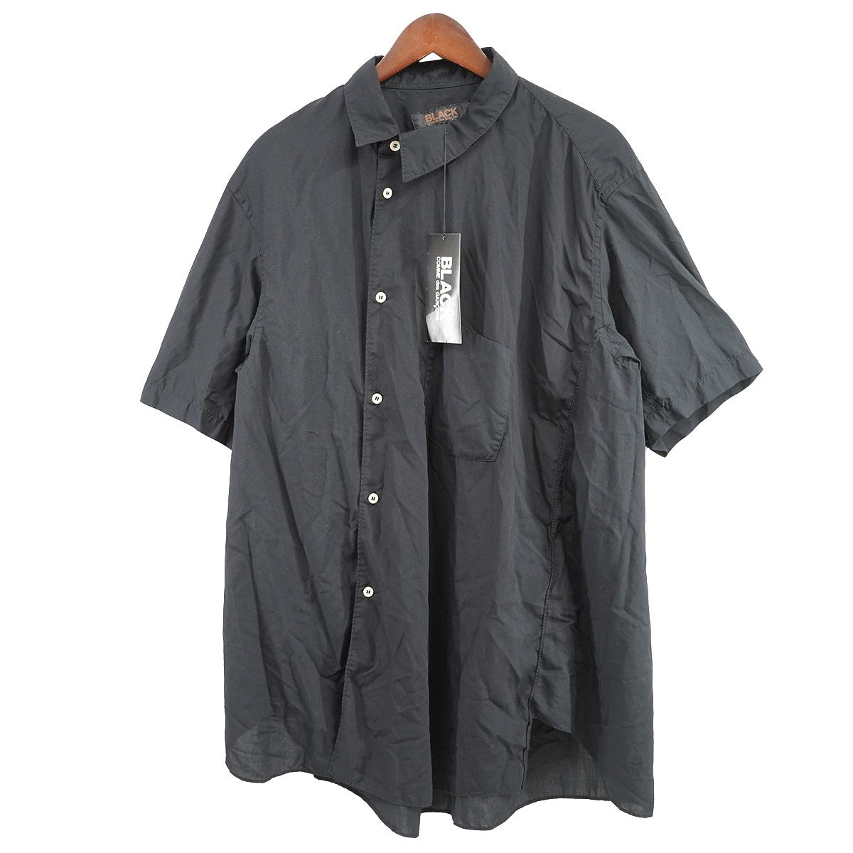 BLACK COMME des GARCONS(ブラックコムデギャルソン) 24SSポリエステル 縮絨 アシンメトリー 半袖シャツ  1M-B031-052 ブラック サイズ 19｜【公式】カインドオルオンライン ブランド古着・中古通販【kindal】