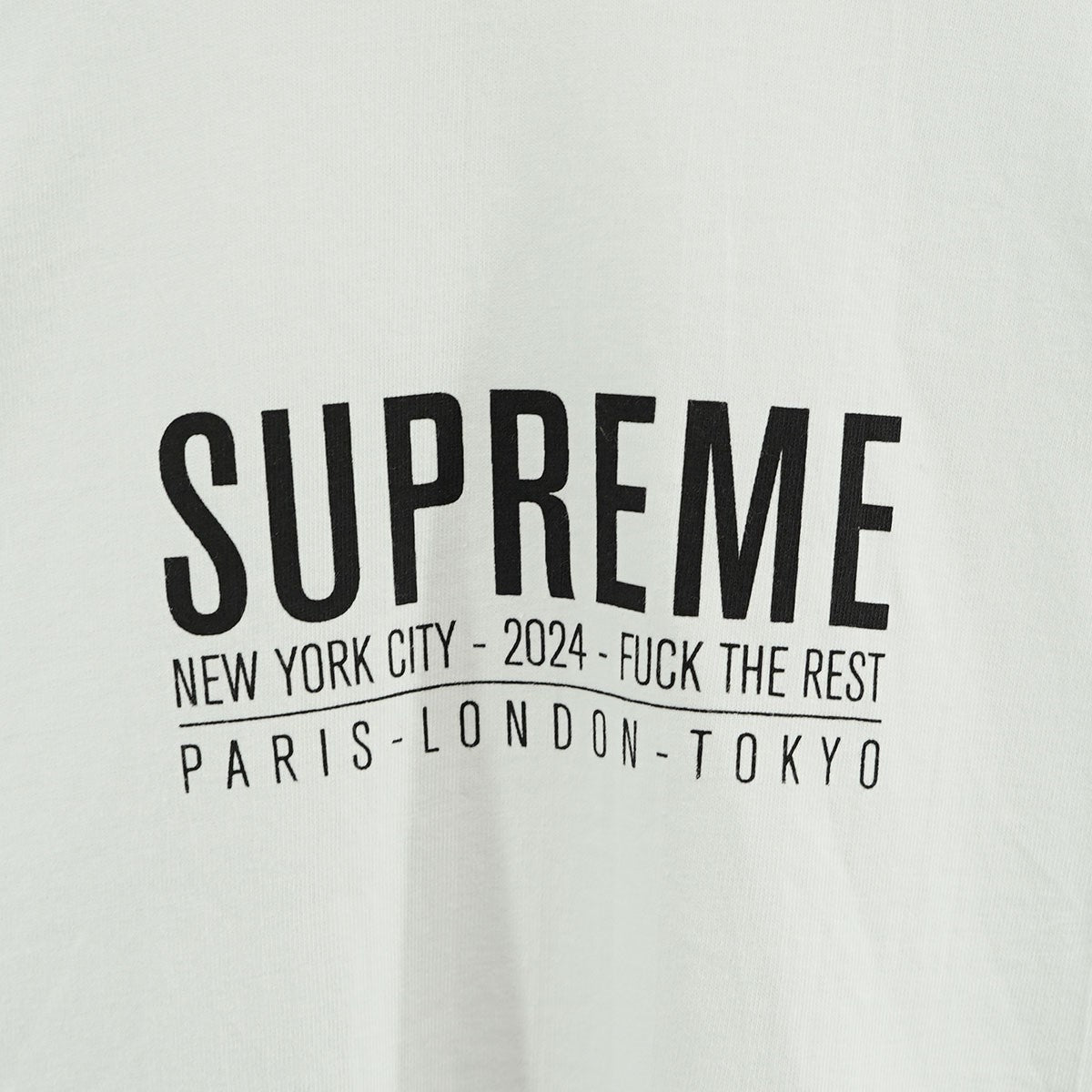 Supreme 古着・中古 24SS Paris Tee パリ ロゴ Tシャツ
