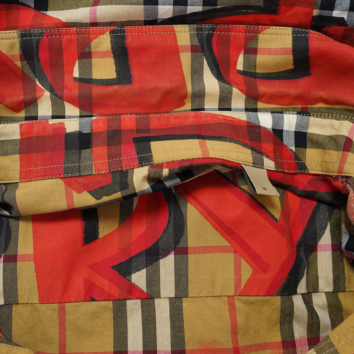 BURBERRY(バーバリー) Graffiti Print Vintage Check Shirt グラフィティ ペイント シャツ 8002928  ブラウン×レッド サイズ M｜【公式】カインドオルオンライン ブランド古着・中古通販【kindal】