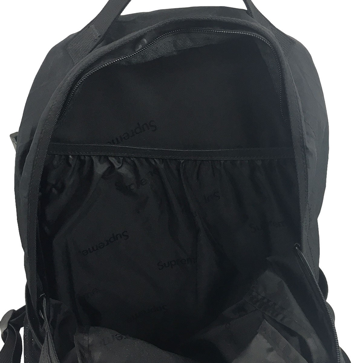 Supreme(シュプリーム) 18AW Backpack ロゴ バックパック ブラック｜【公式】カインドオルオンライン  ブランド古着・中古通販【kindal】