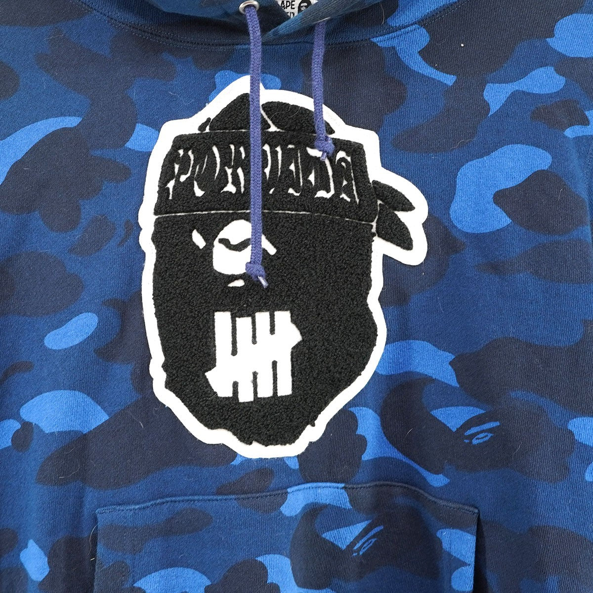 A BATHING APE×UNDEFEATED Bathing ape x Undefeated hoodie コラボ エイプヘッド カモ パーカー  001PPB231901X ブルー サイズ S｜【公式】カインドオルオンライン ブランド古着・中古通販【kindal】