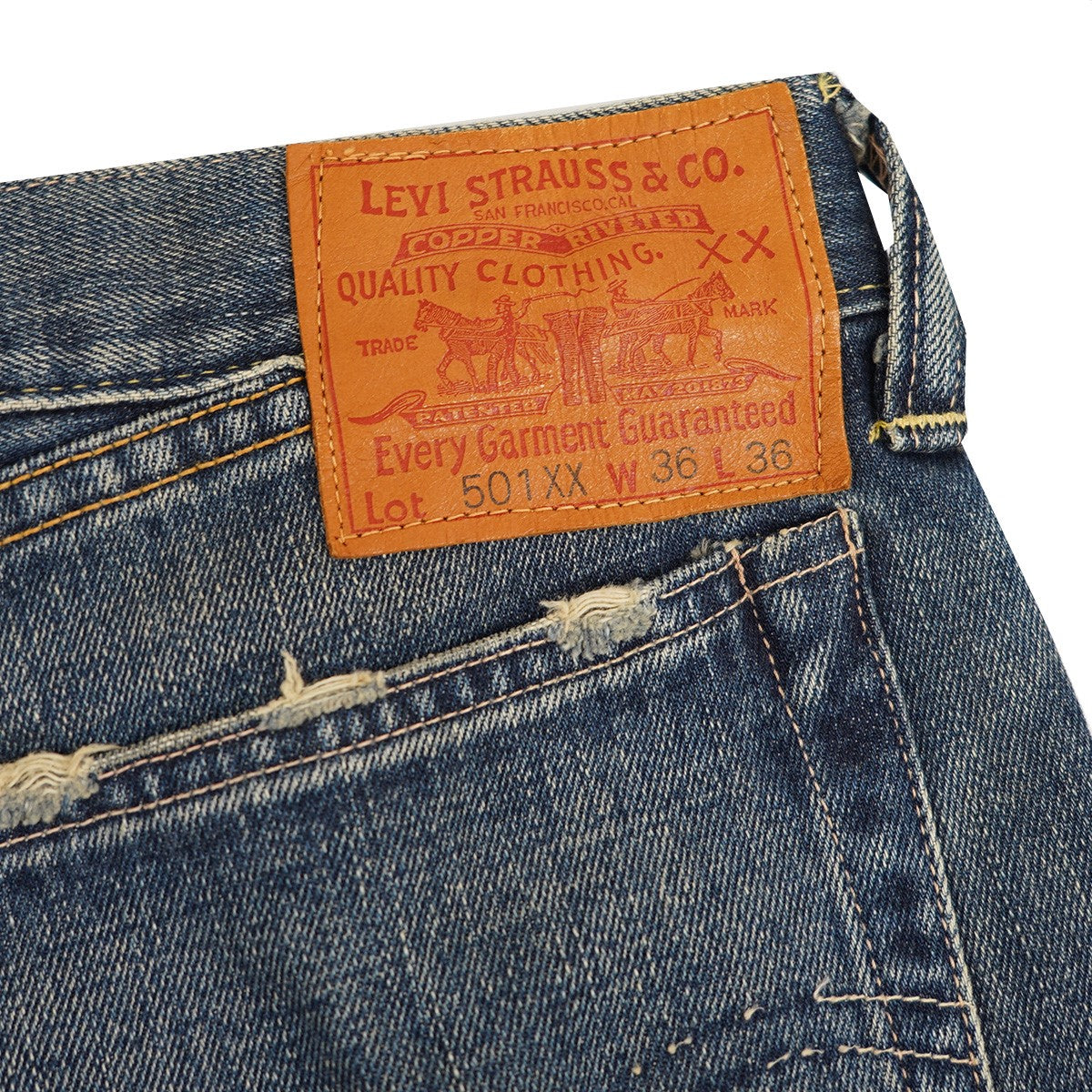 LEVI’S VINTAGE CLOTHING 古着・中古 501XX 復刻 ビッグE 日本製 ダメージ加工 LVC デニムパンツ ジーンズ