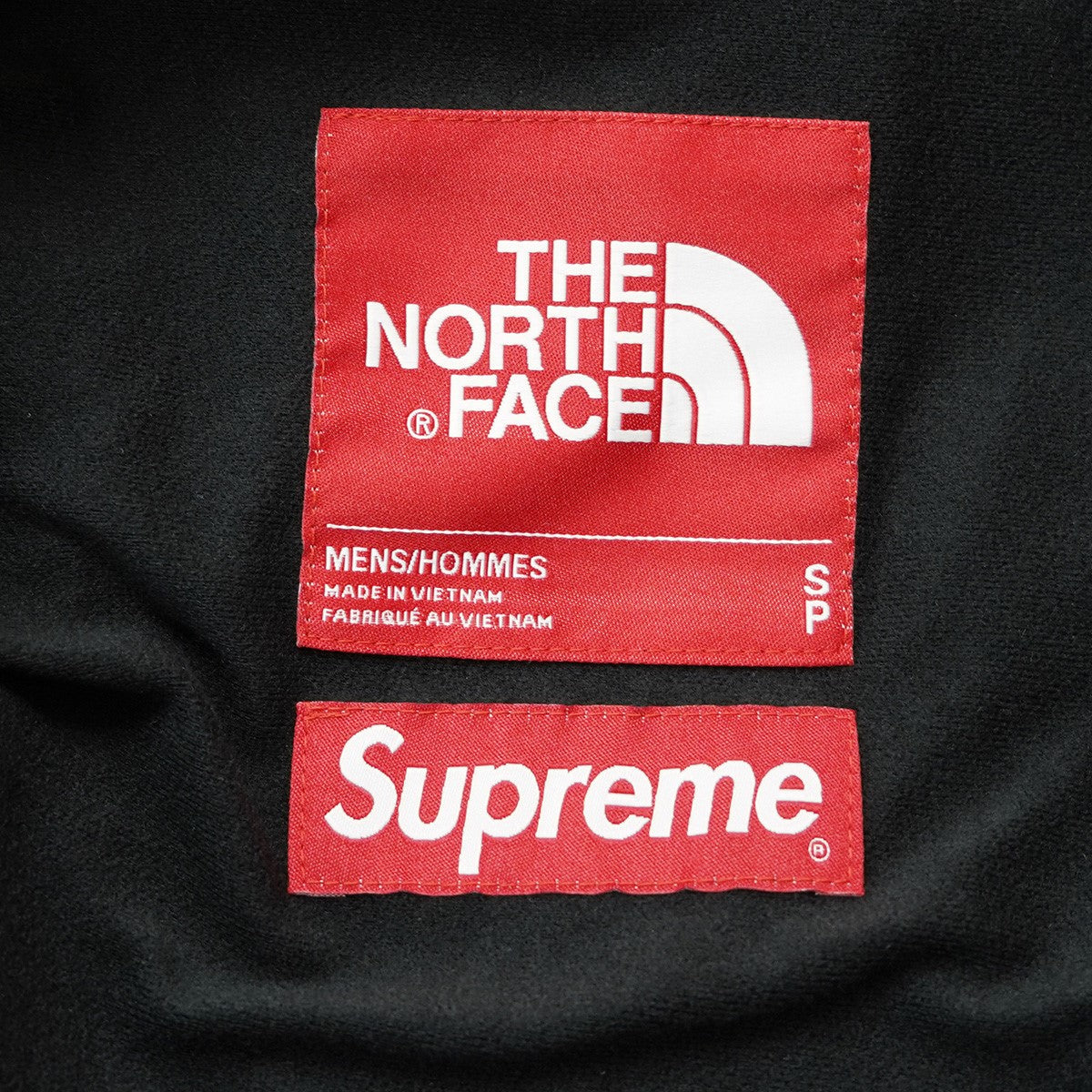 Supreme×THE NORTH FACE(シュプリーム×ザノースフェイス) 21SS Studded Mountain Light Jacket スタッズ ロゴ ジャケット ブラック サイズ:S メンズ ジャケット・ブルゾン 中古・古着