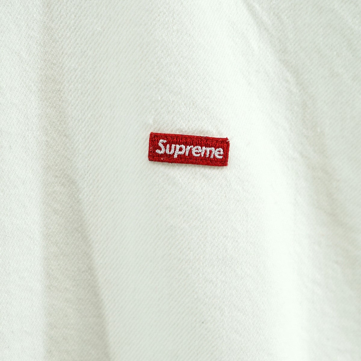 Supreme(シュプリーム) 24AW Small Box Shirt White Denim スモールボックスロゴ デニムシャツ ホワイトデニム  サイズ L｜【公式】カインドオルオンライン ブランド古着・中古通販【kindal】