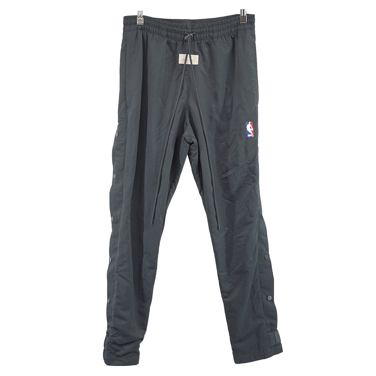 FEAR OF GOD×NIKE NIKE Warm Up Pants NBA ロゴ ウォームアップパンツ CU4684-010 ブラック調 サイズ  S｜【公式】カインドオルオンライン ブランド古着・中古通販【kindal】