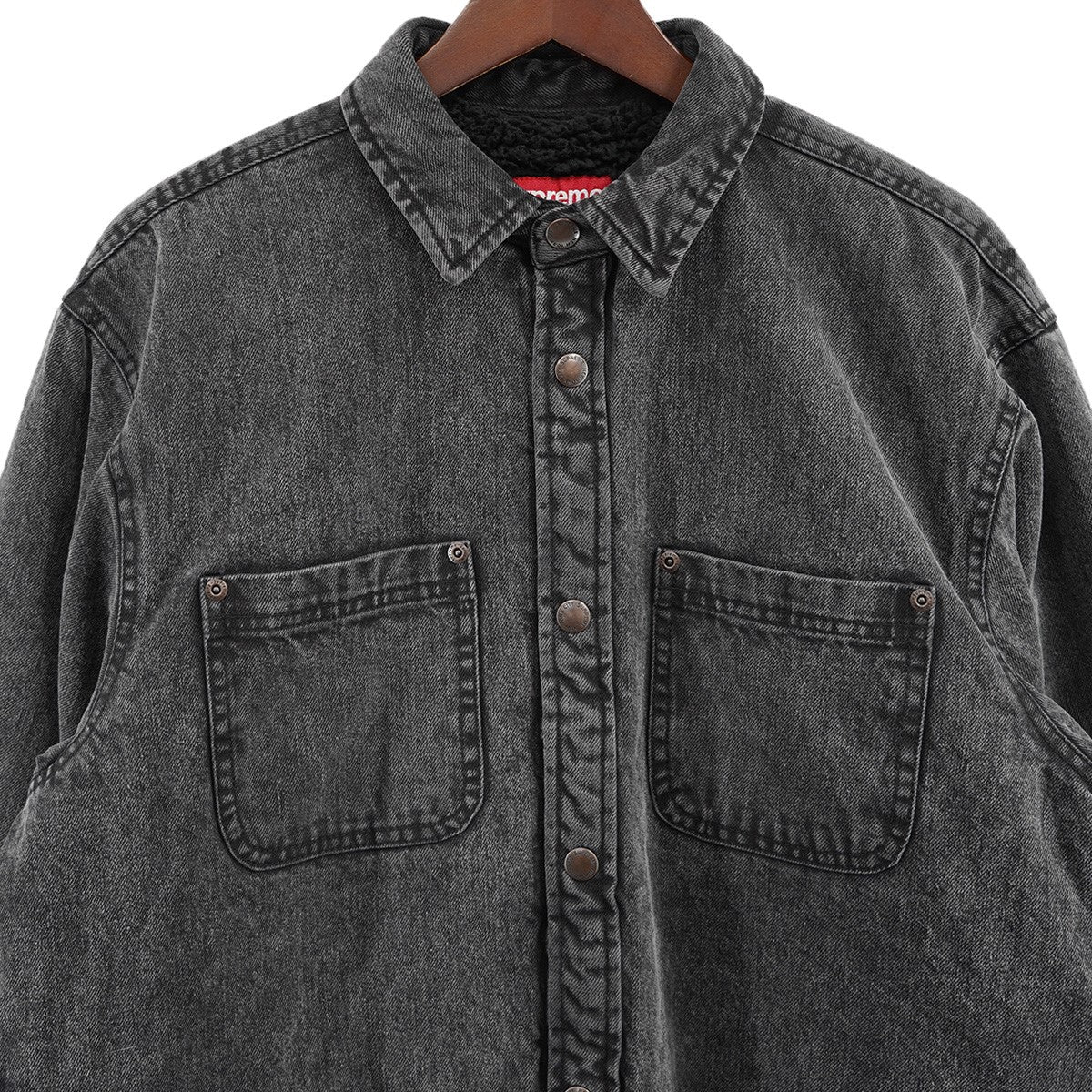 Supreme(シュプリーム) 24AW Faux Shearling Lined Work Shirt 内ボア ロゴ シャツ ブラックグレー調  サイズ S｜【公式】カインドオルオンライン ブランド古着・中古通販【kindal】