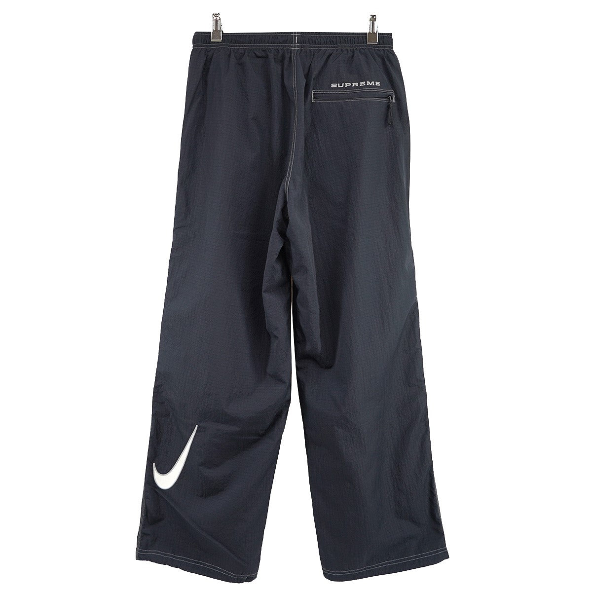 Supreme(シュプリーム) 24SS Nike Ripstop Track Pant ナイロン バックロゴ トラックパンツ ブラック サイズ  M｜【公式】カインドオルオンライン ブランド古着・中古通販【kindal】