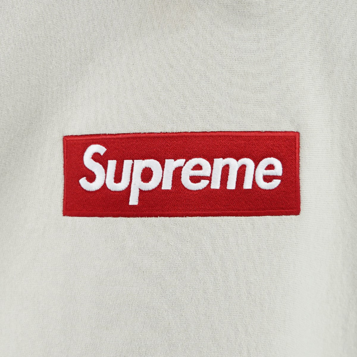 シュプリームの24AW Box Logo Hooded Sweatshirt Stone ボックスロゴ フーデッドスウェットシャツ ボックス ロゴ パーカーです。 Supreme 古着・中古 トップス アイテム