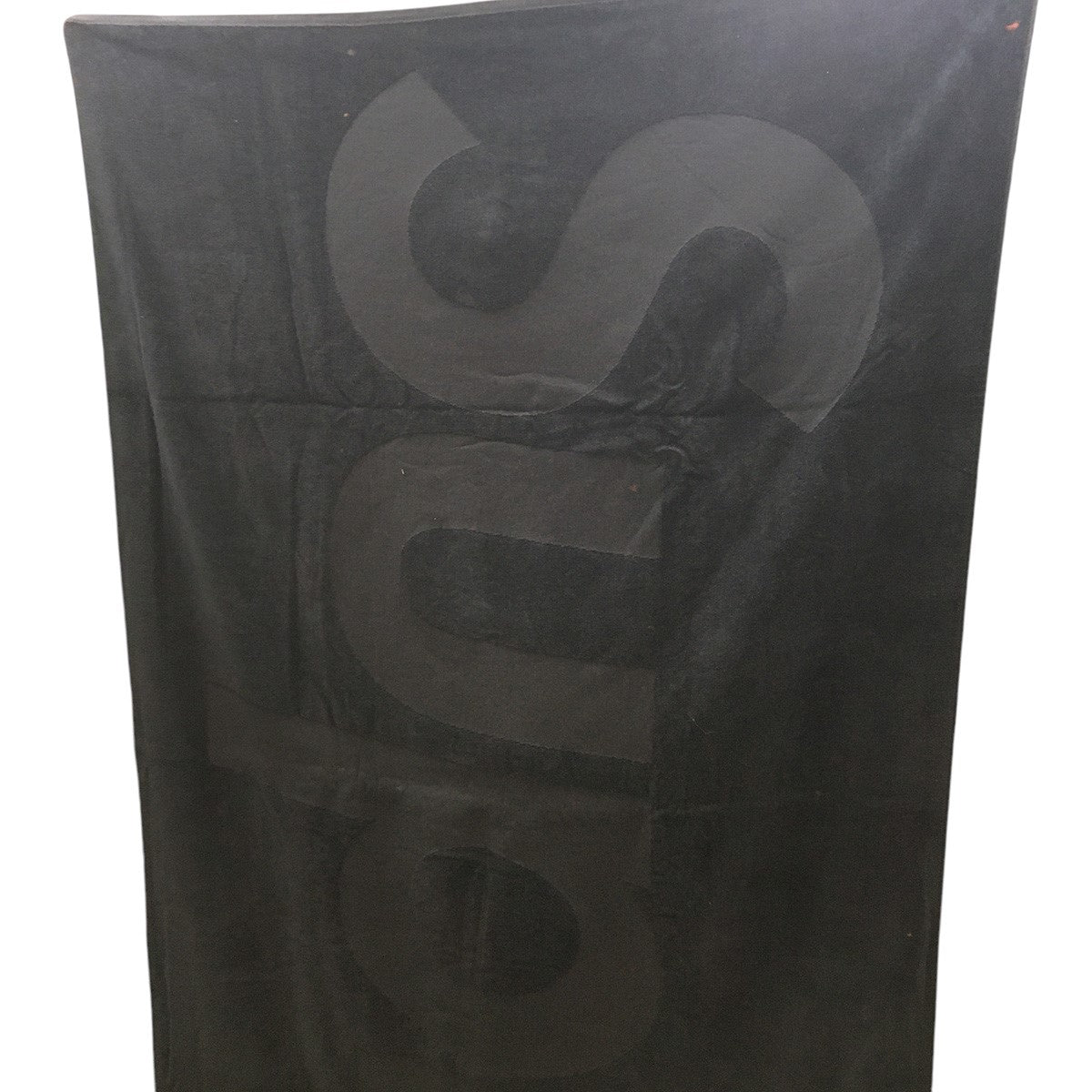 Supreme 古着・中古 シュプリームの24SS Tonal Logo Towel トーナル ロゴ タオルです。