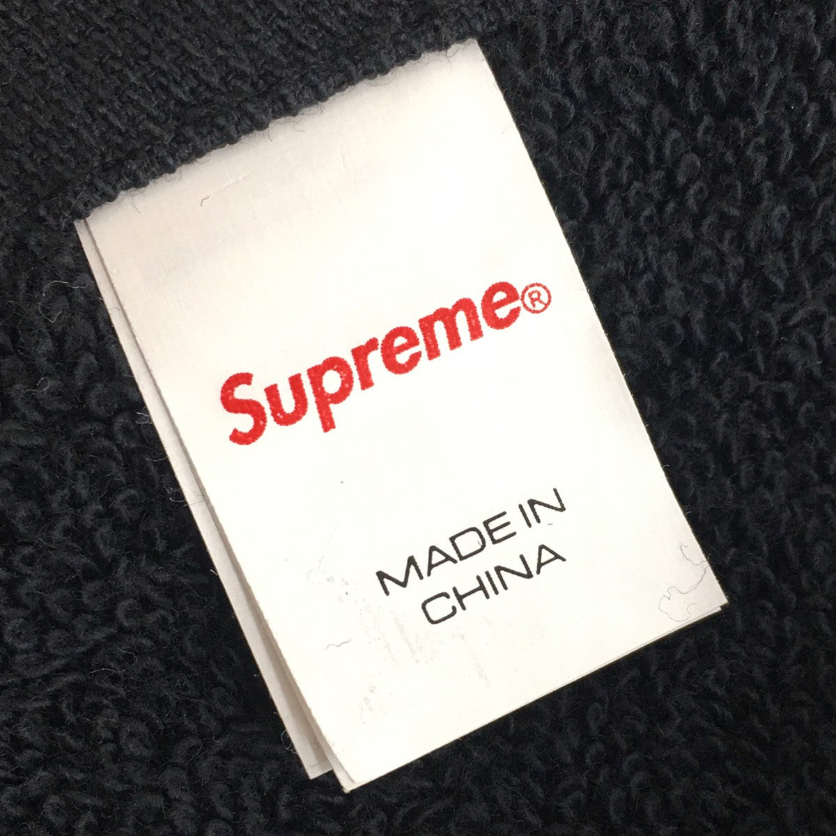 Supreme 古着・中古 シュプリームの24SS Tonal Logo Towel トーナル ロゴ タオルです。