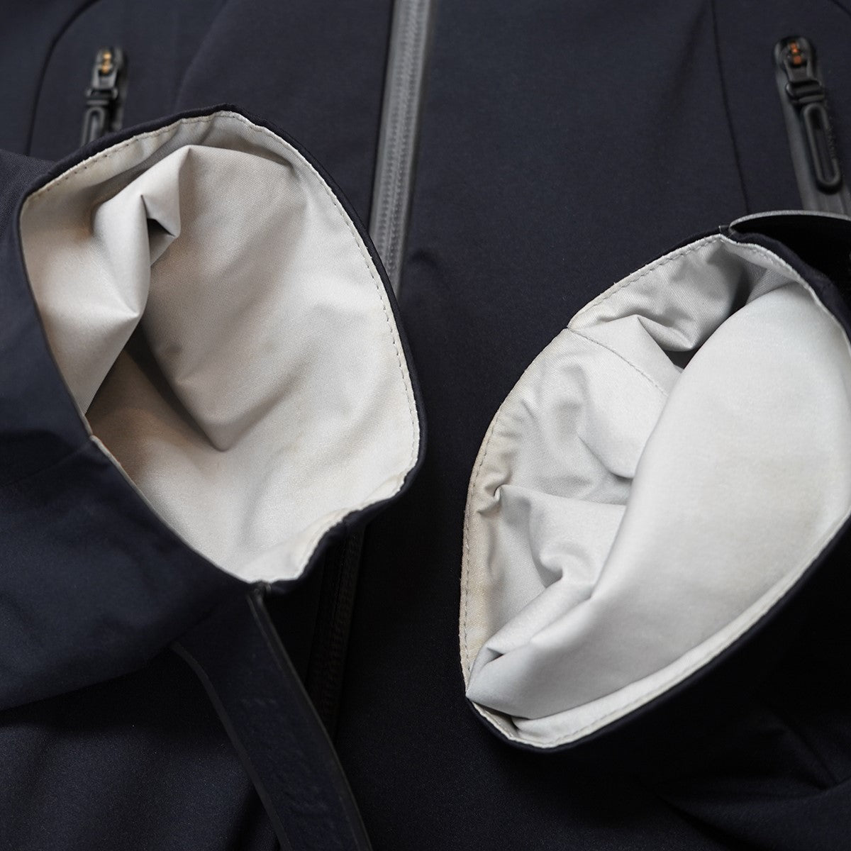 Descente ALLTERRAIN(デサントオルテライン) HARD SHELL JACKET