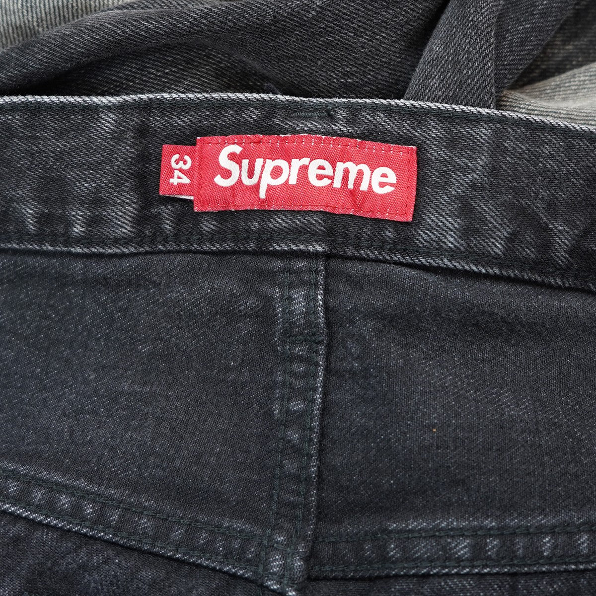 Supreme(シュプリーム) 23AW Distressed Loose Fit Selvedge Jean 