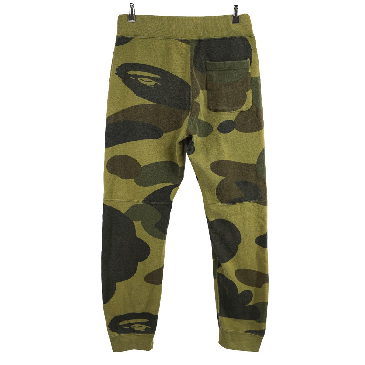 A BATHING APE(アベイシングエイプ) 迷彩ハーフパンツ