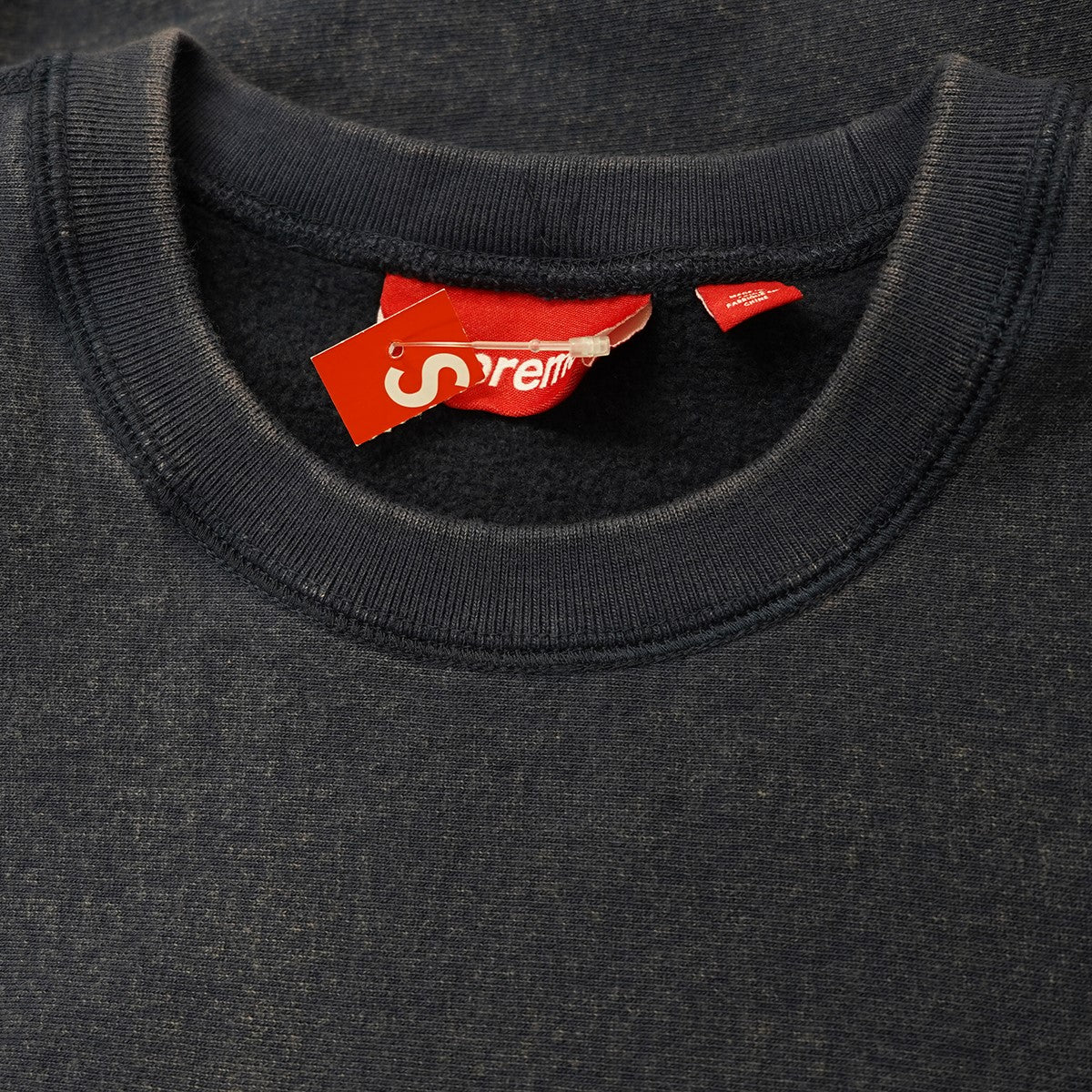 Supreme 25SS Washed Box Logo Crewneckウォッシュド 加工 ボックスロゴ クルーネック スウェット トレーナー 古着・中古-6枚目のアイテム画像