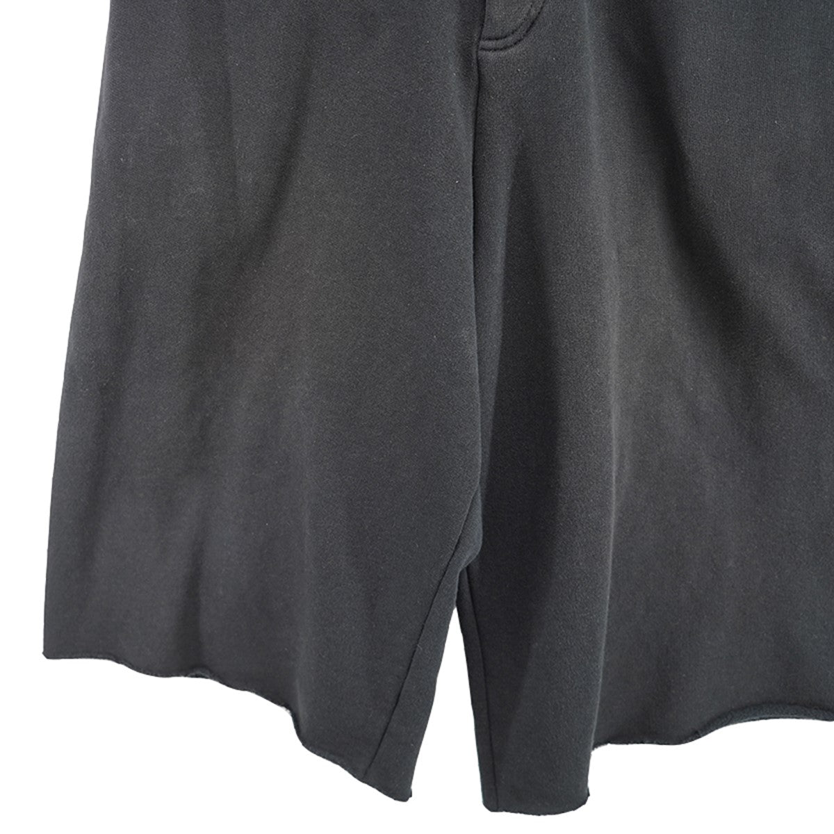 Martine Rose 23SS カーキ色のワークショーツ Martine Rose Zip Chap Utility Shorts Beige – ESSXNYC