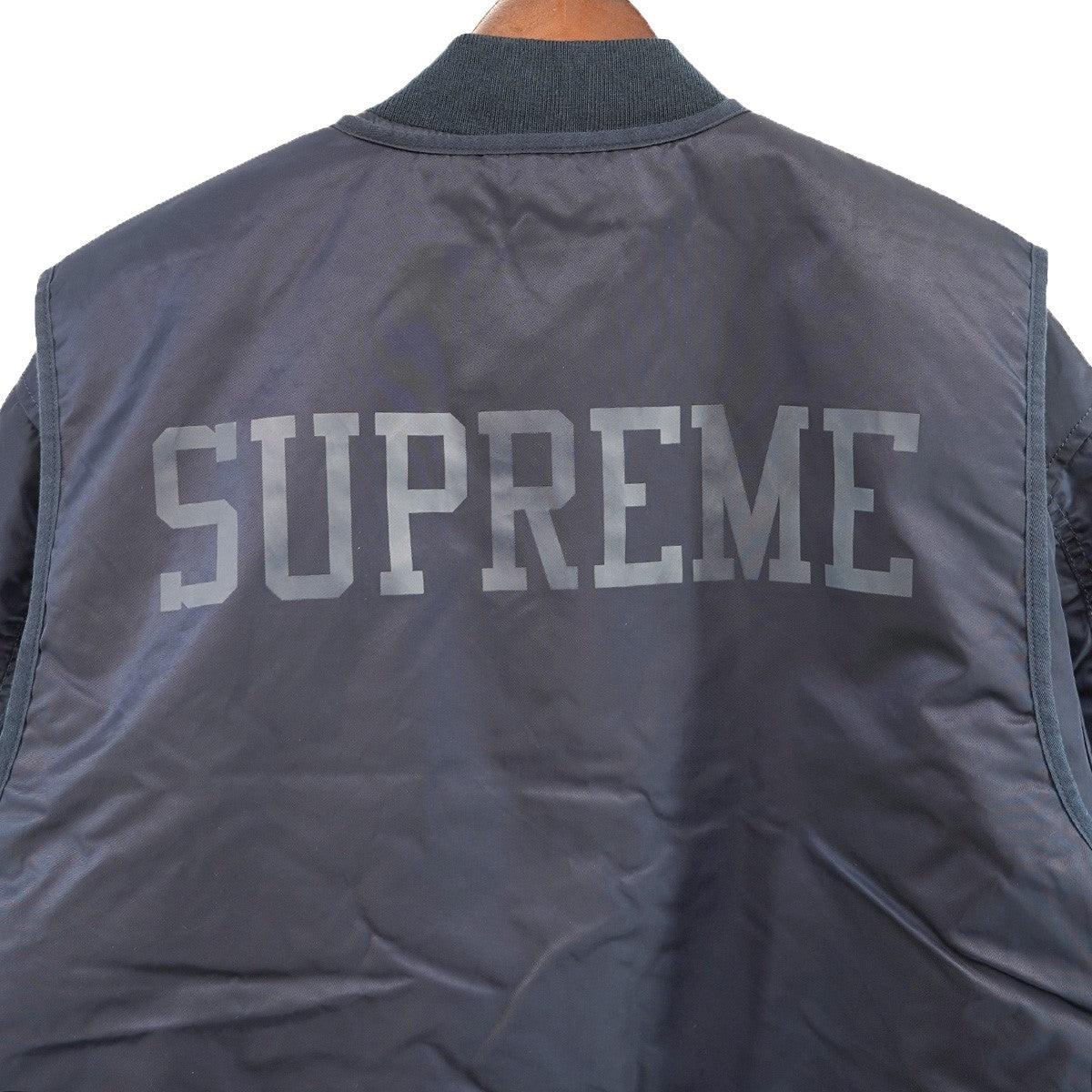 Supreme(シュプリーム) 24SS 2-in-1 MA-1 + Vest Navyロゴ エム