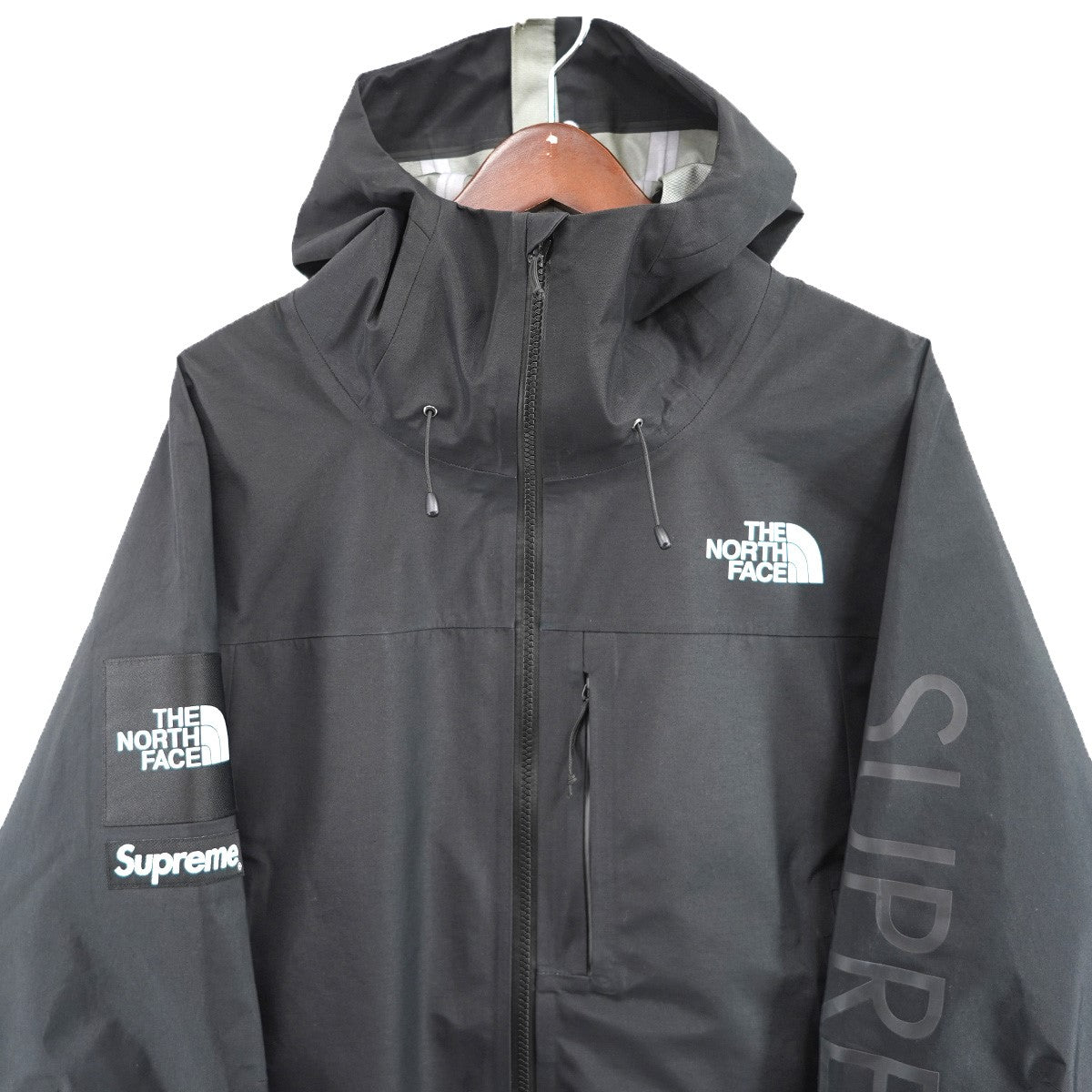 Supreme×THE NORTH FACE 24SS The North Face Split Taped Seam Shell