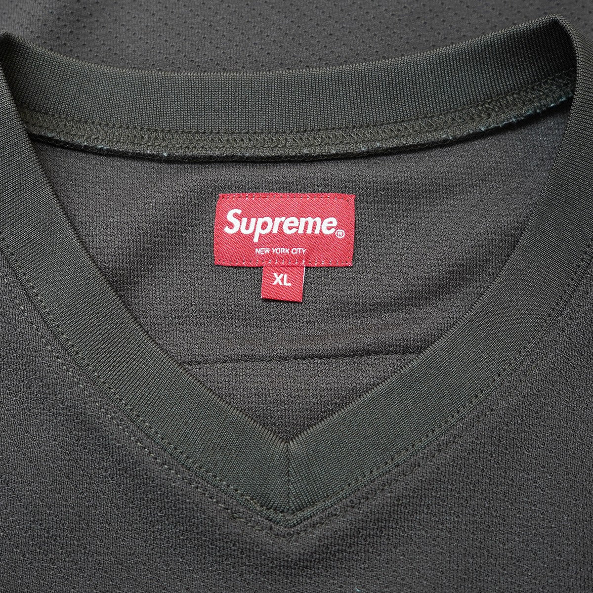 22SS Faux Croc Football Jersey TシャツXL Supreme Faux Croc Football Jersey (SS22) - $118