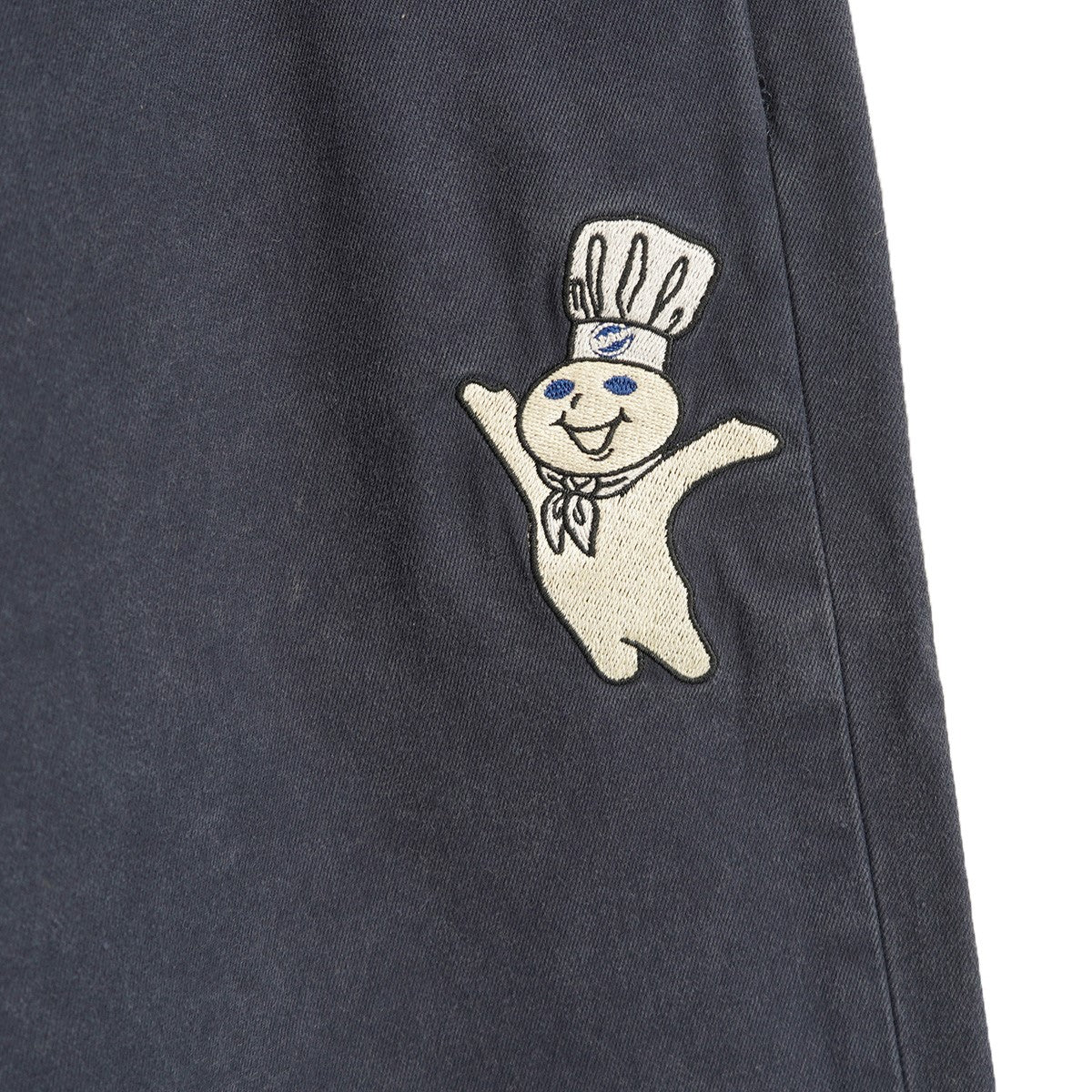 シュプリーム チノ　ブラック　32 美品　ロゴ入り　刺繍 Supreme - SUPREME シュプリーム 24AW Chino Pant Overdyed