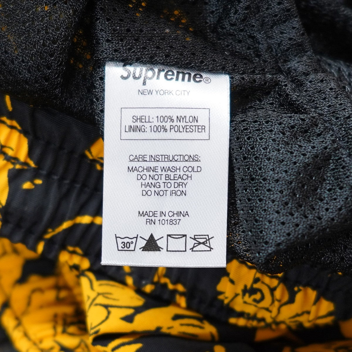 Supreme 花柄ショートパンツ small box ligo swim S Supreme(シュプリーム) 20SS Nylon Water Short Black Floral