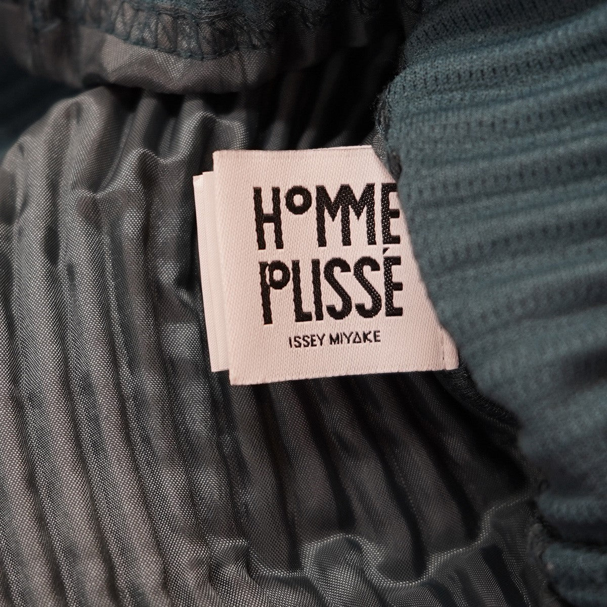 HOMME PLISSE ISSEY MIYAKE(イッセイミヤケオムプリッセ