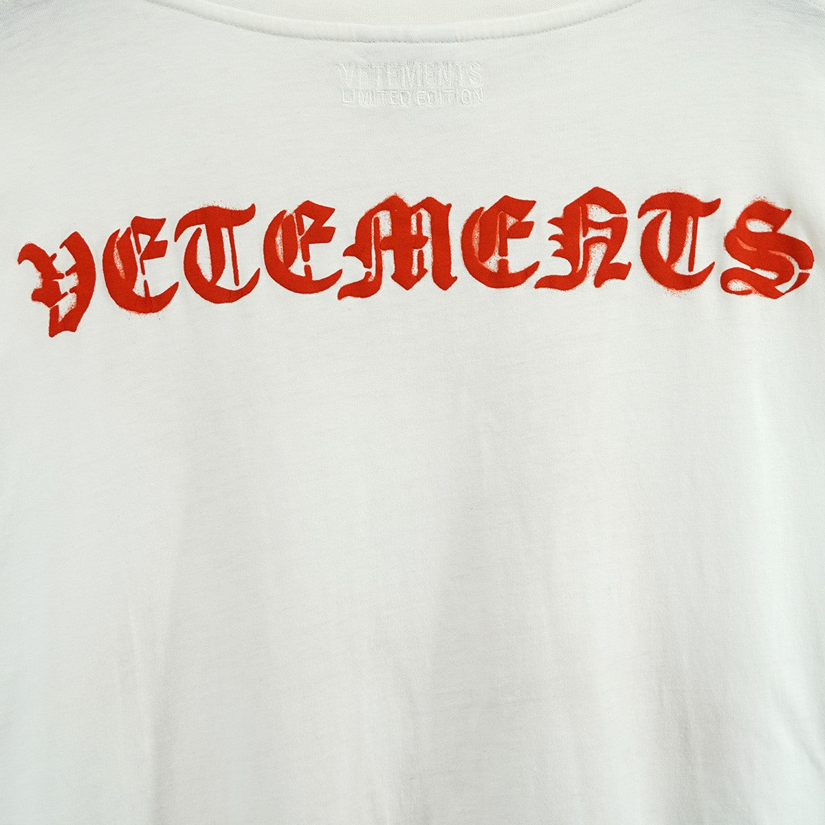 VETEMENTS 21SS ANARCHY GOTHIC LOGO T-SHIRTロゴ アナーキー オーバーサイズ Tシャツ 古着・中古-4枚目のアイテム画像