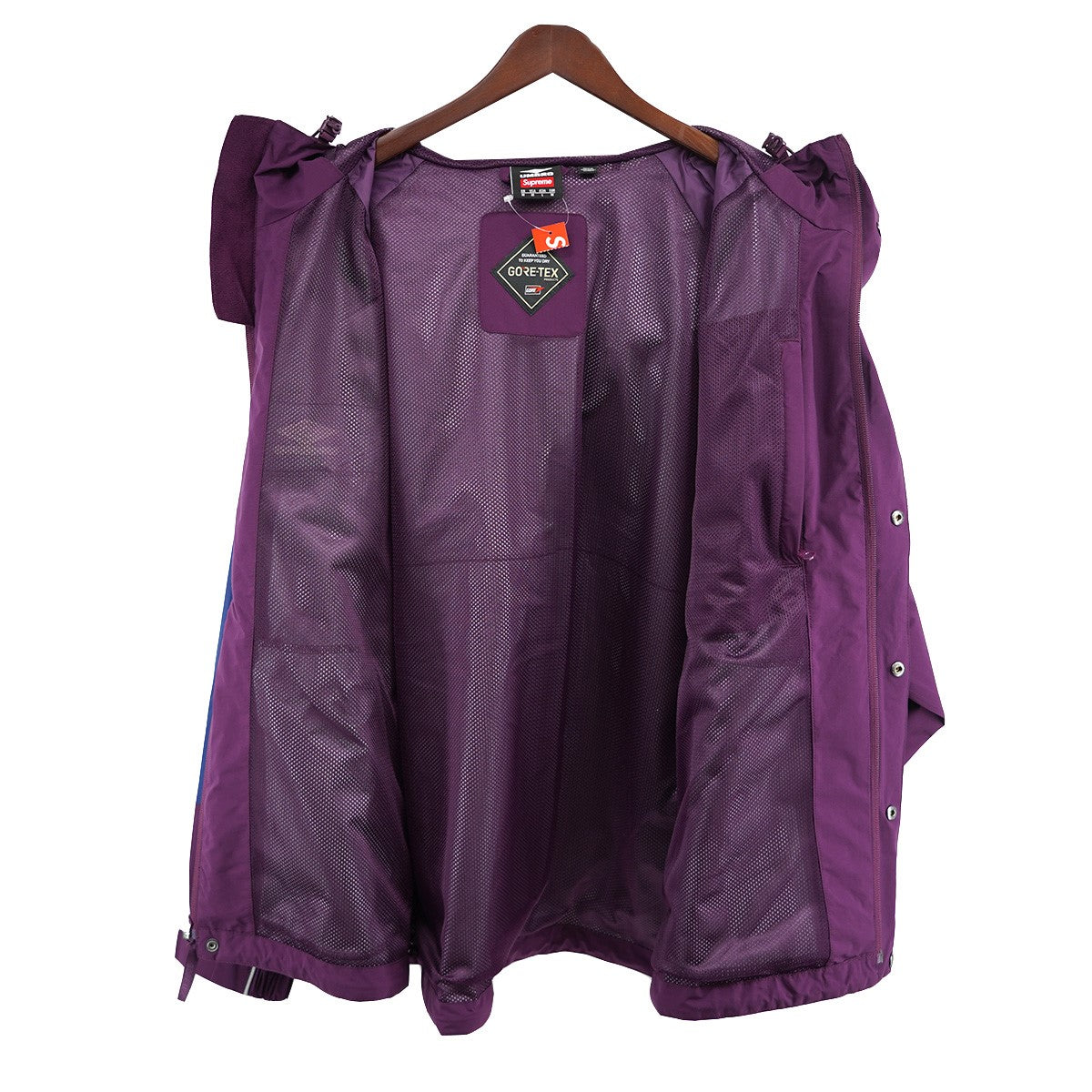 Supreme×UMBRO 25SS Umbro GORE-TEX Hooded Jacketロゴ