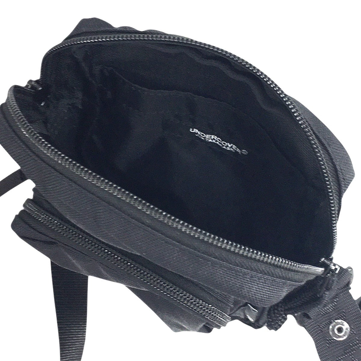 UNDERCOVER(アンダーカバー) 24SS Nylon Shoulder Bagロゴ