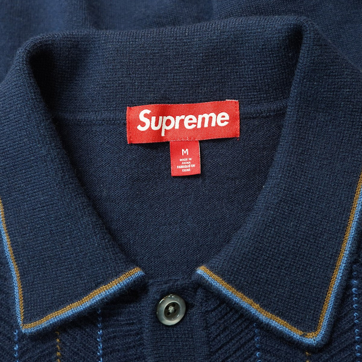 Supreme(シュプリーム) 25SS Herringbone Cardiganロゴ