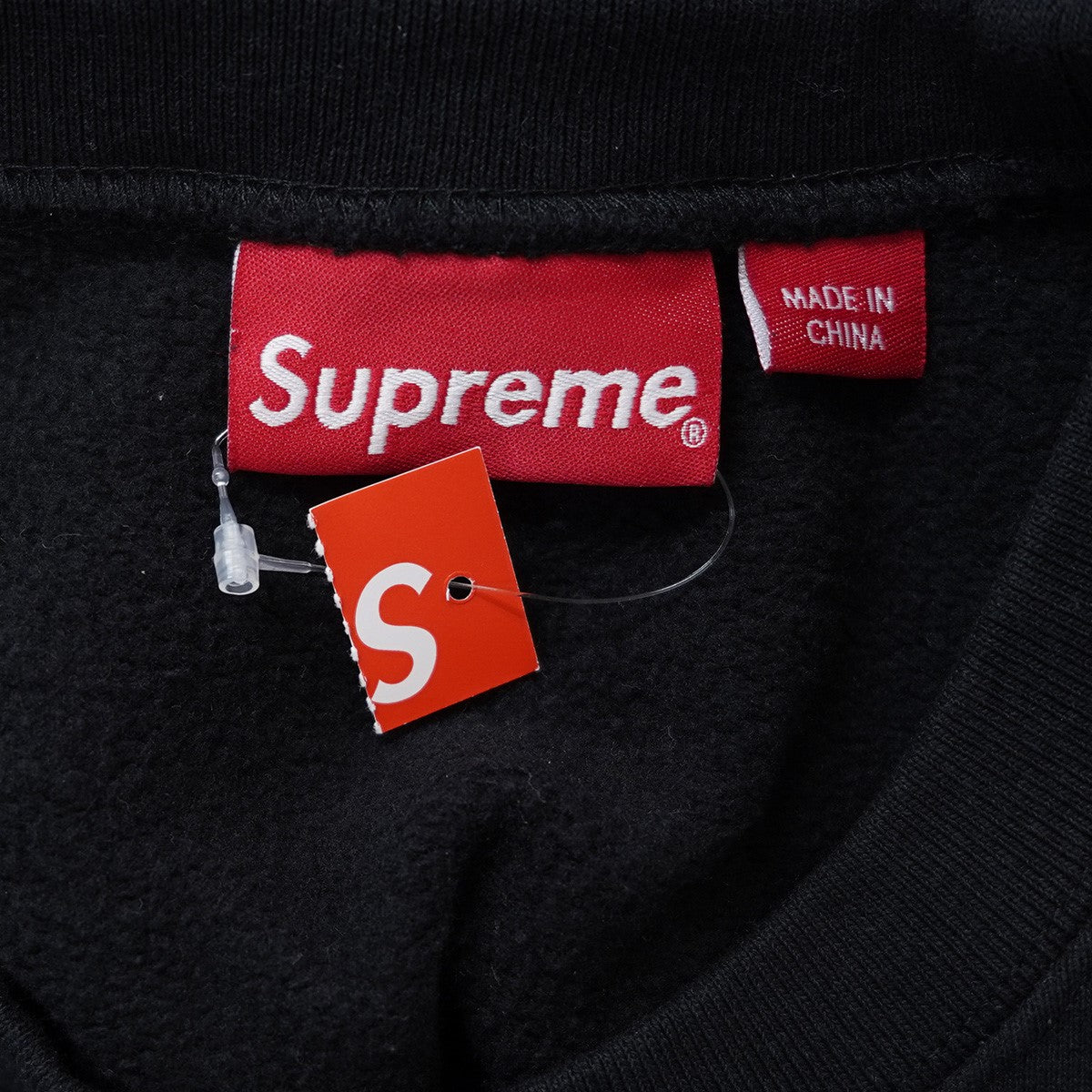 Supreme(シュプリーム) 23SS Crest Crewneck クレスト ロゴ 刺繍クルー