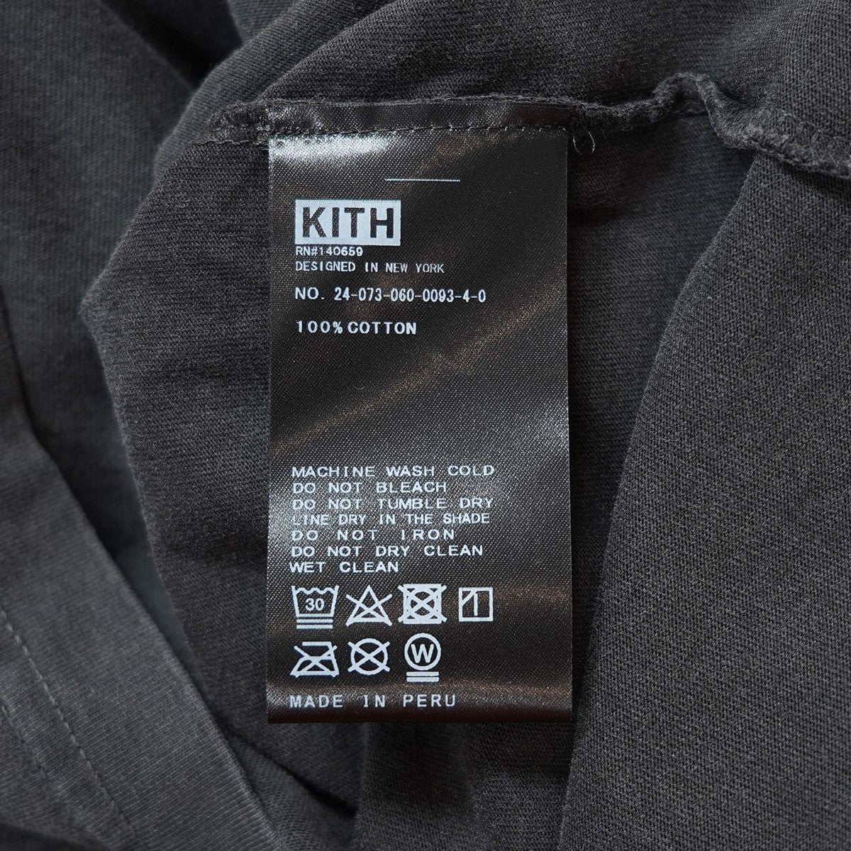 KITH×Batman 24AW Batman Dark Knight Rises Vintage Teeダーク