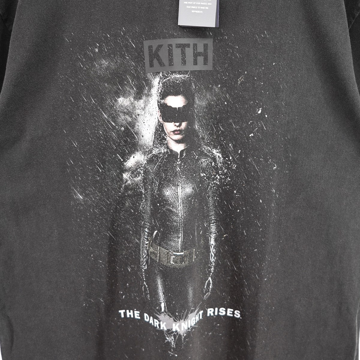 KITH×Batman 24AW Batman Dark Knight CW Vintage Teeダークナイト キャットウーマン ロゴ ヴィンテージ 加工 映画 ムービー Tシャツ 古着・中古-2枚目のアイテム画像